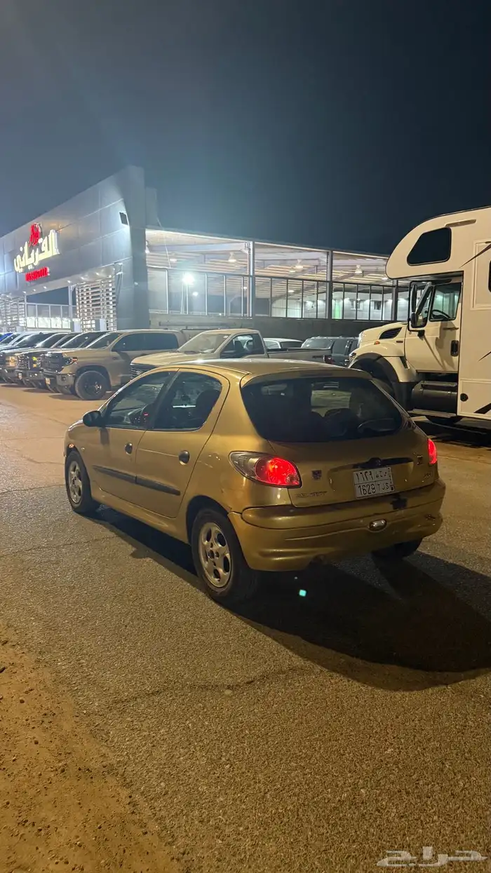 للبيع بيجو 2003 3
