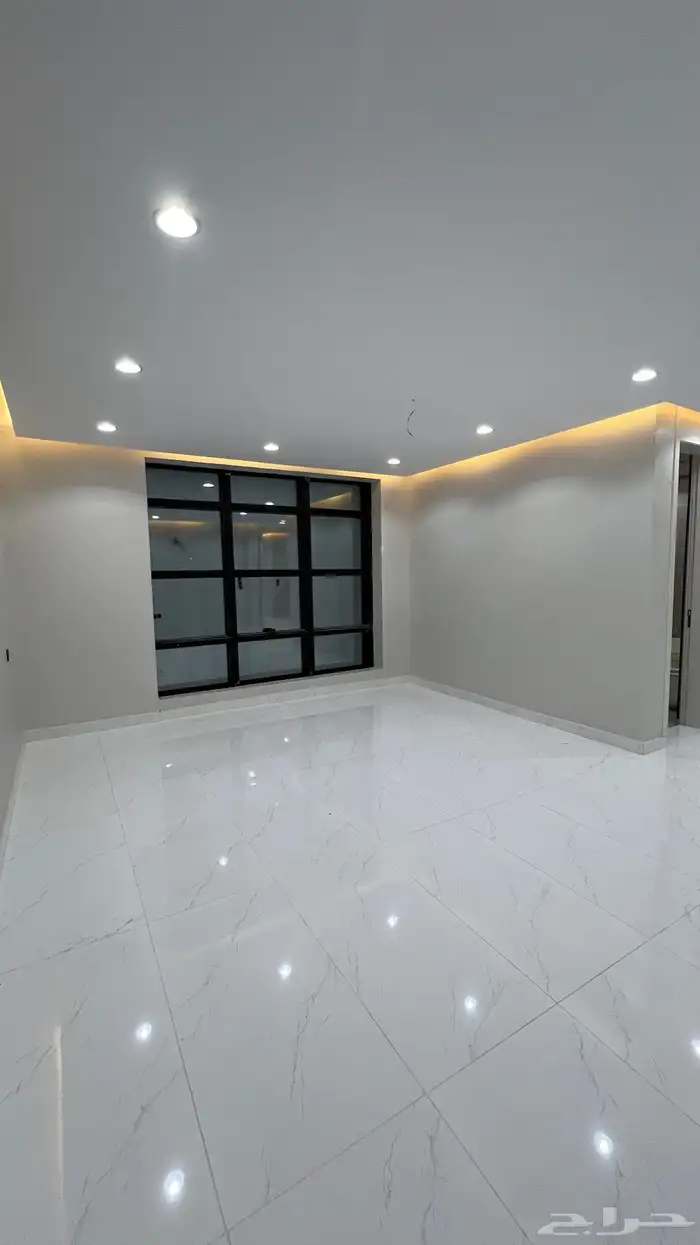 فيلا فاخرة سكنية للبيع ولي العهد 2 داخل الحد 16