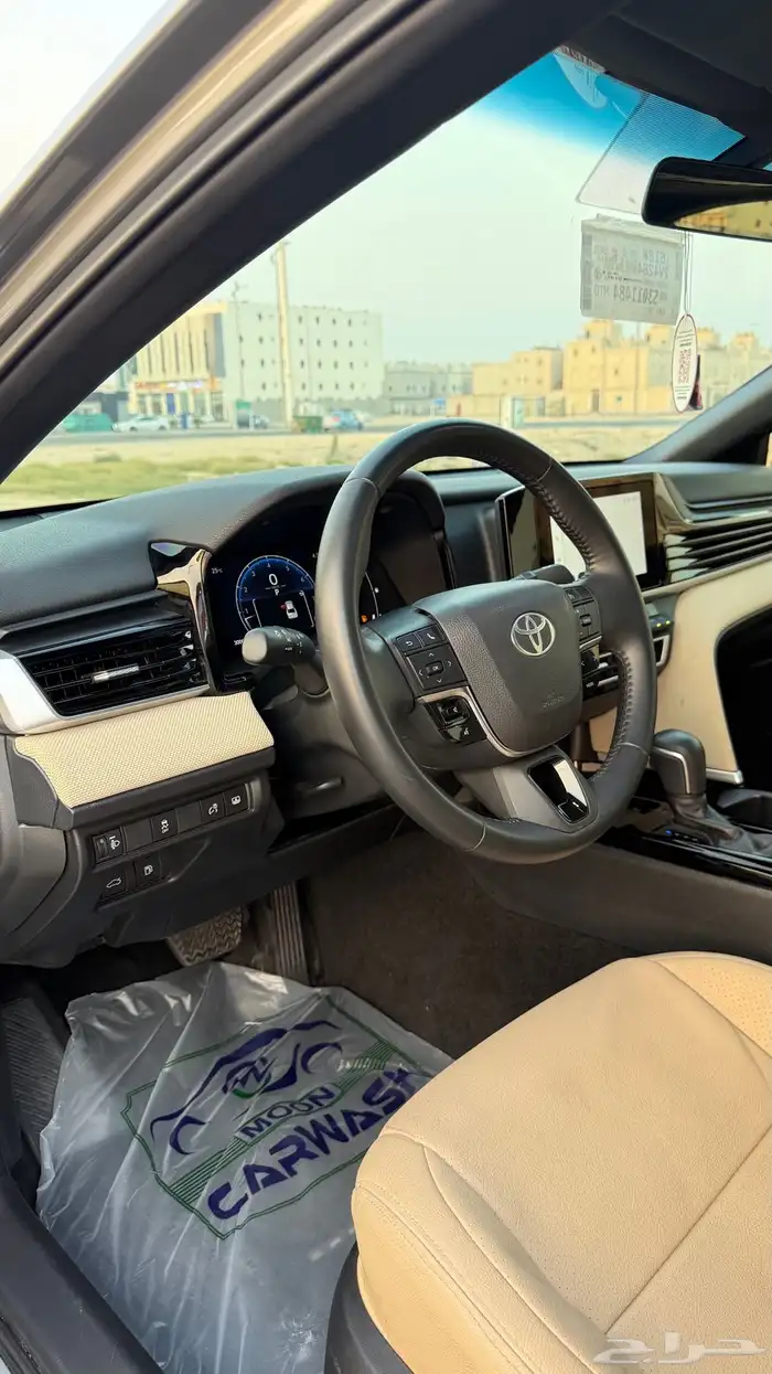 للبيع كامري 2025 LE بنزين - عداد 30 الف 15