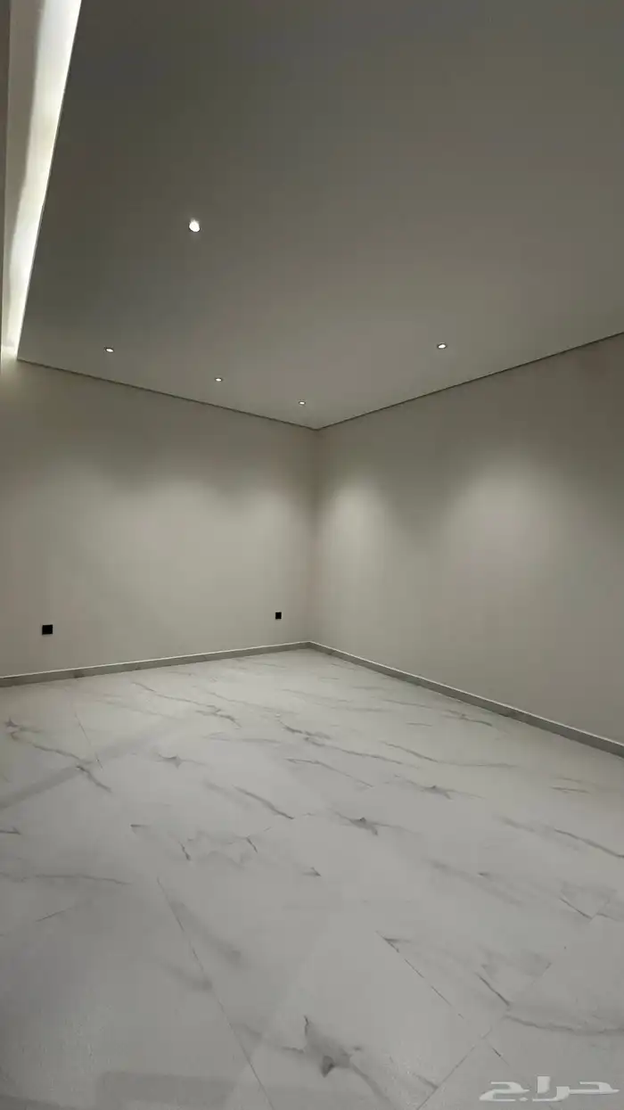 للبيع فلل بحي الحزم 3