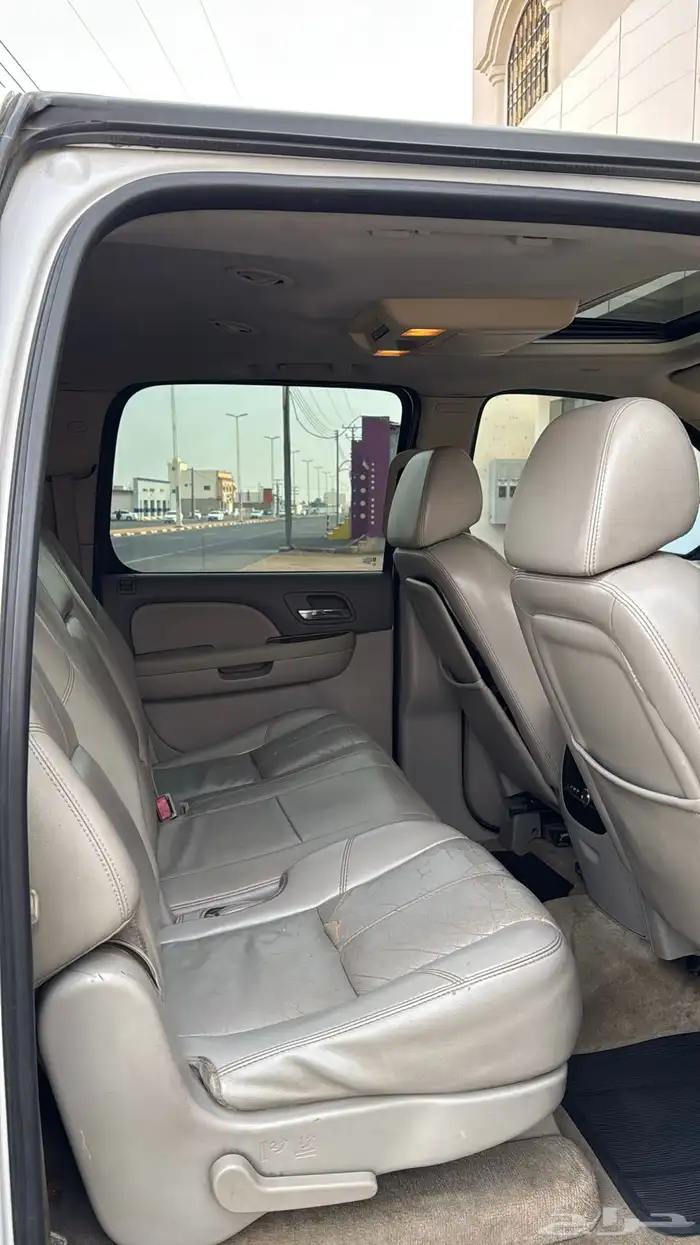 للبيع  شيفروليه تاهو 2007 LTZ   اللون أبيض   دبل 36