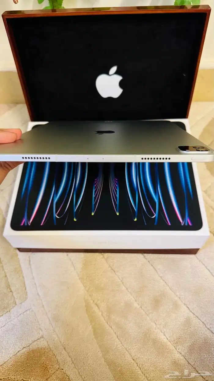 ايباد برو M2 شبه جديد ماشاءالله 7