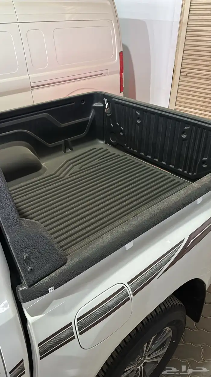 تويوتا هايلوكس فئة SGLX ديزل 2025 10