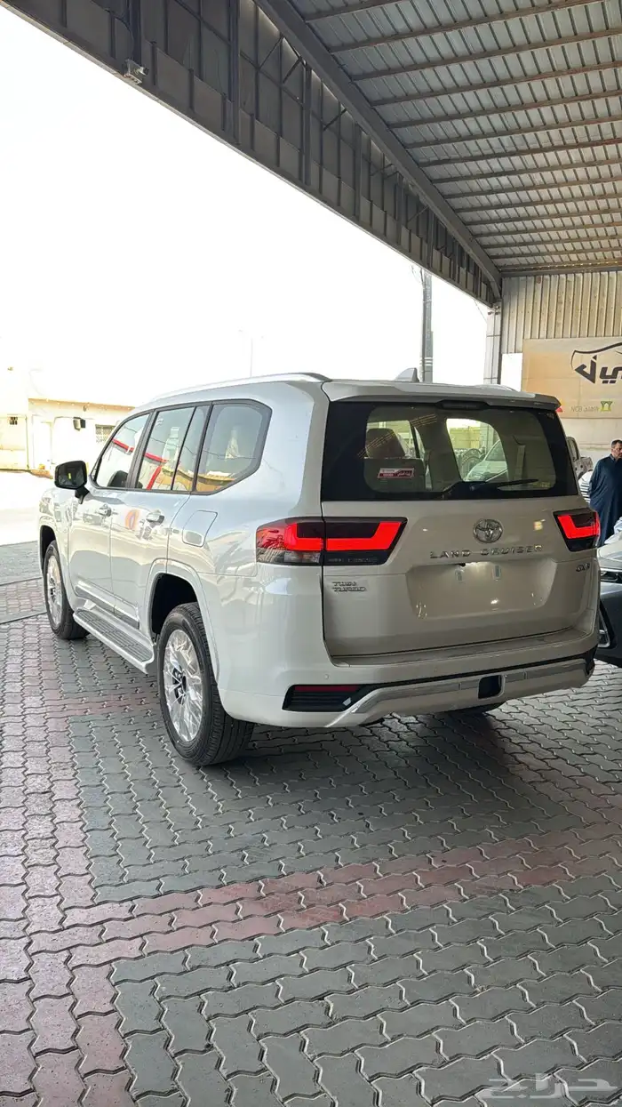 تويوتا لاندكروزر GXR3 بنزين 2026 2