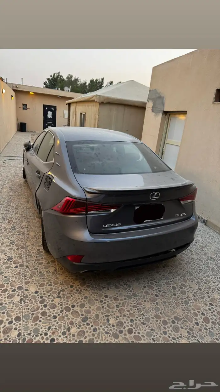 لكزس 2017 is فئة F مصدومه 11