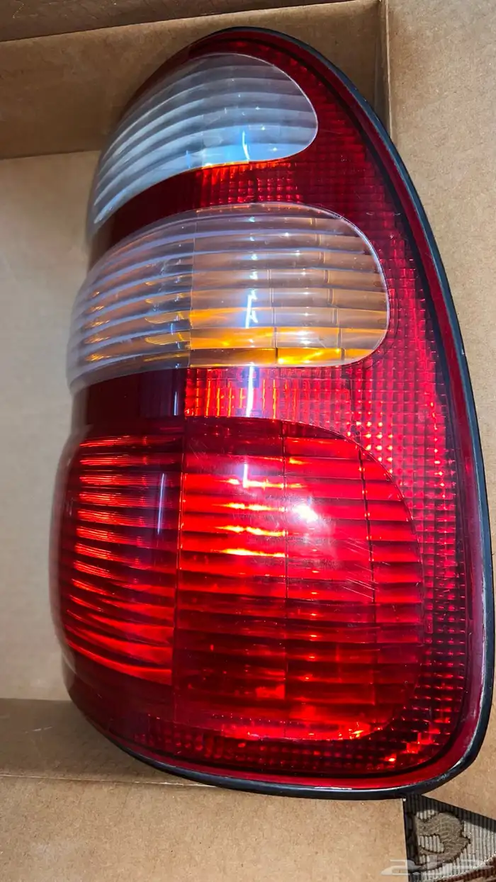 اسطب لاندكروزر خلفي 4