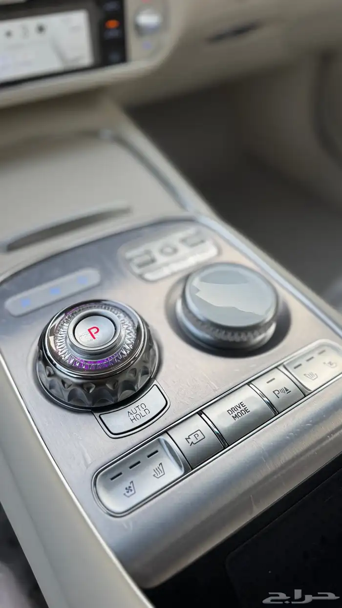 2025 جينيسس G90 31