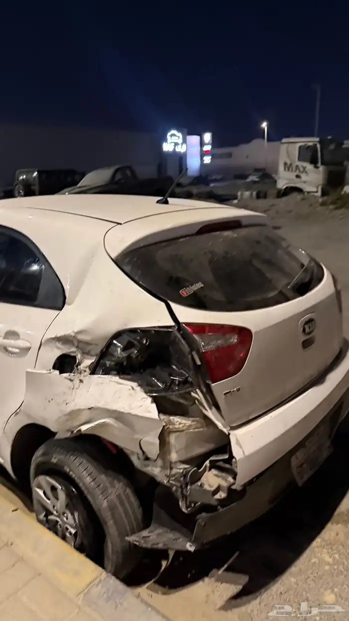 كيا ريو 2016 هاتشباك مصدومة استمارة جديدة 2