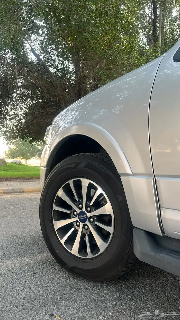 فورد اكسبدشن - 2016 - تحت الفل بدرجة -ممشى قليل - شبه وكالة 15