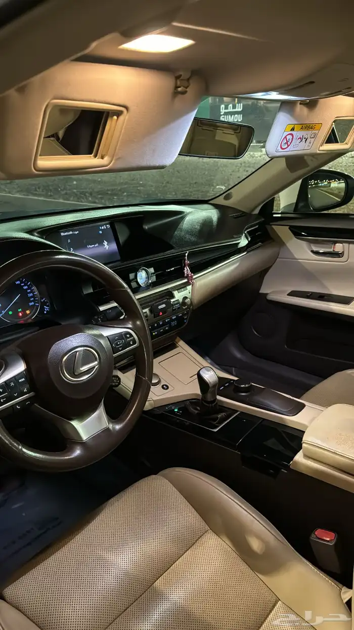 للبيع لكزس es350. 2016 8