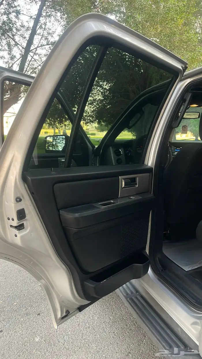 فورد اكسبدشن - 2016 - تحت الفل بدرجة -ممشى قليل - شبه وكالة 41