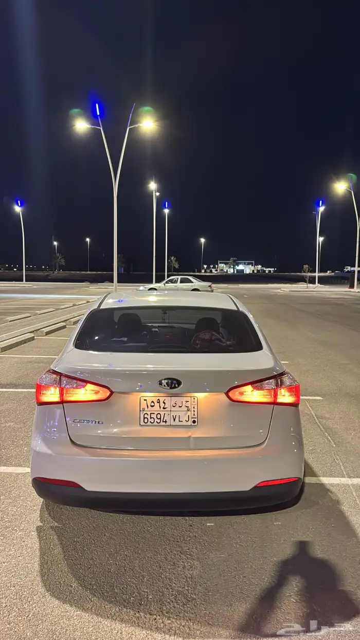 السلام عليكم ورحمة وبركاته اقدملكم سياره سيراتو 2015 2