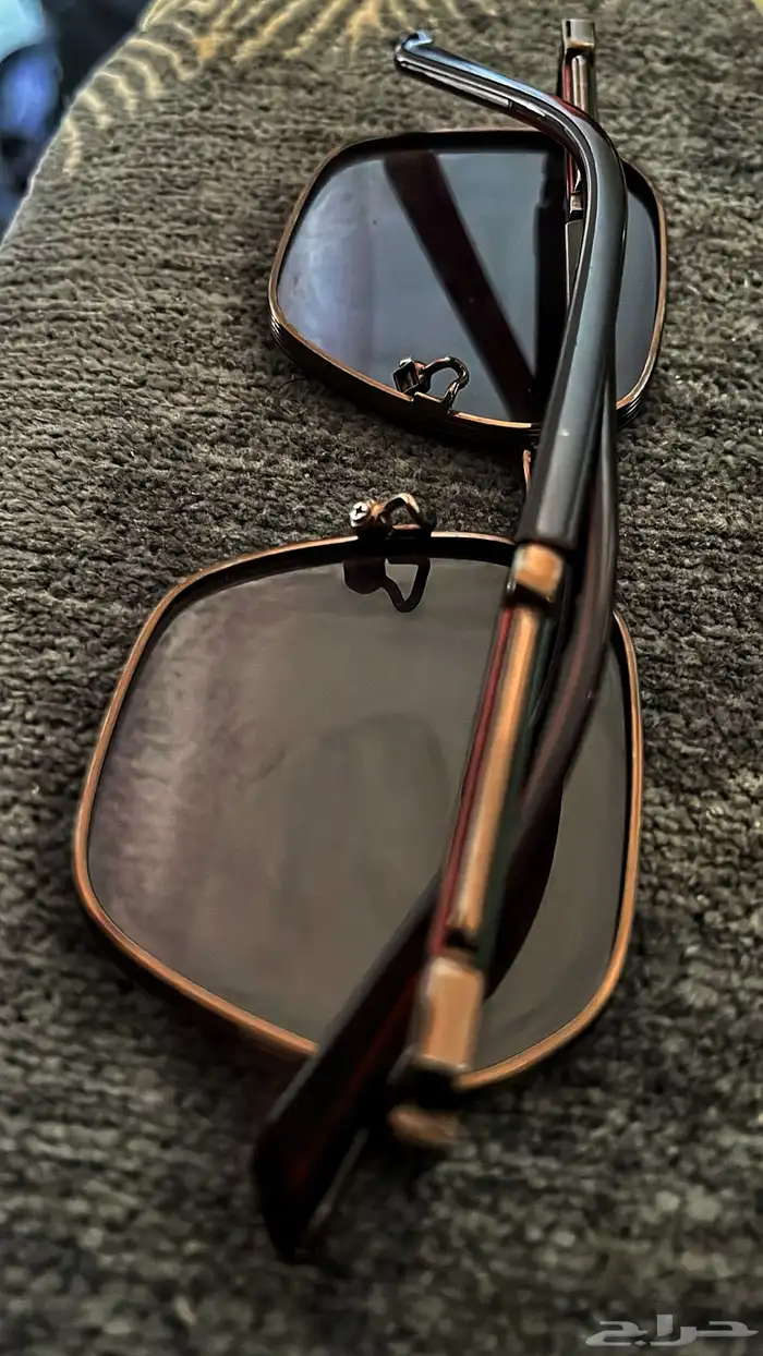 نظارة Dior أصلية بسعر مغر  قابلة للتفاوض تصميم جديد 0