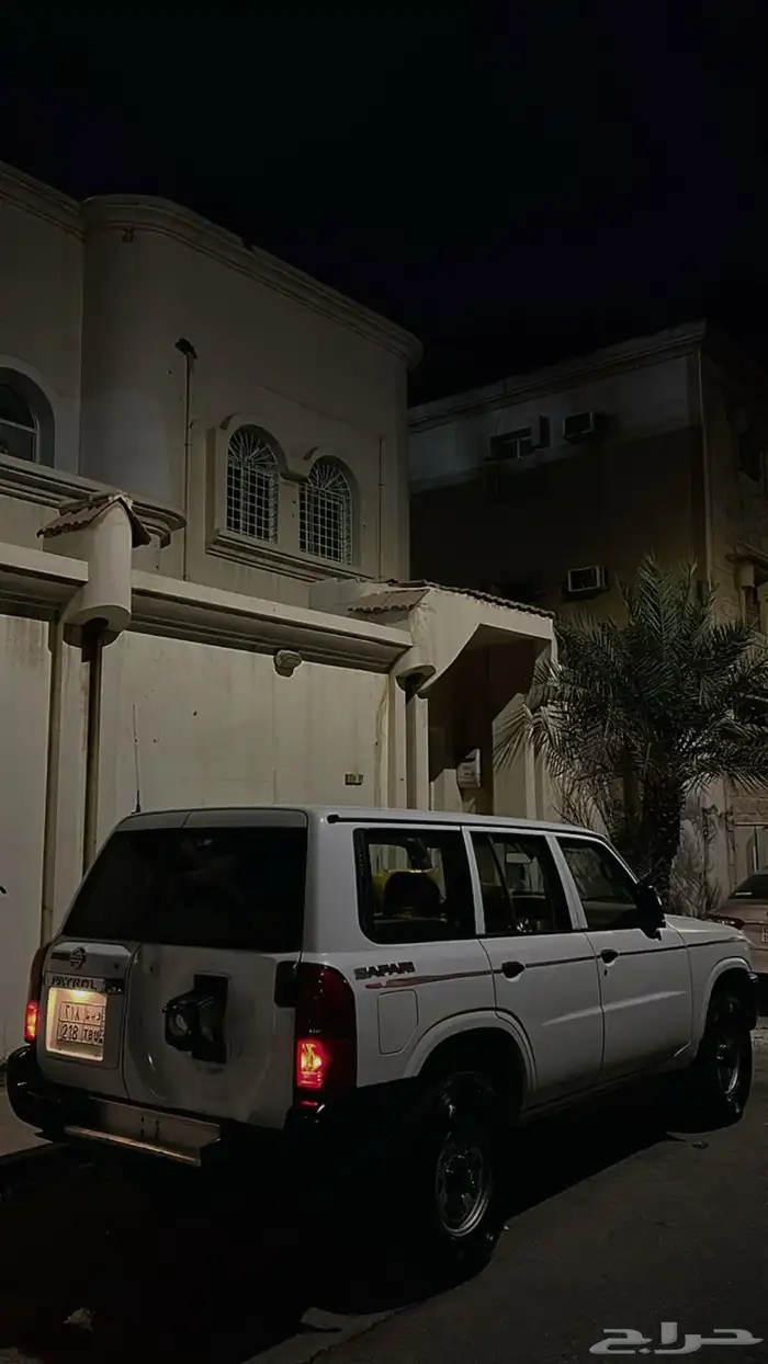 للبيع نيسان باترول حكومي نضيف ما يشكو من اي شي تعال وسوم 4