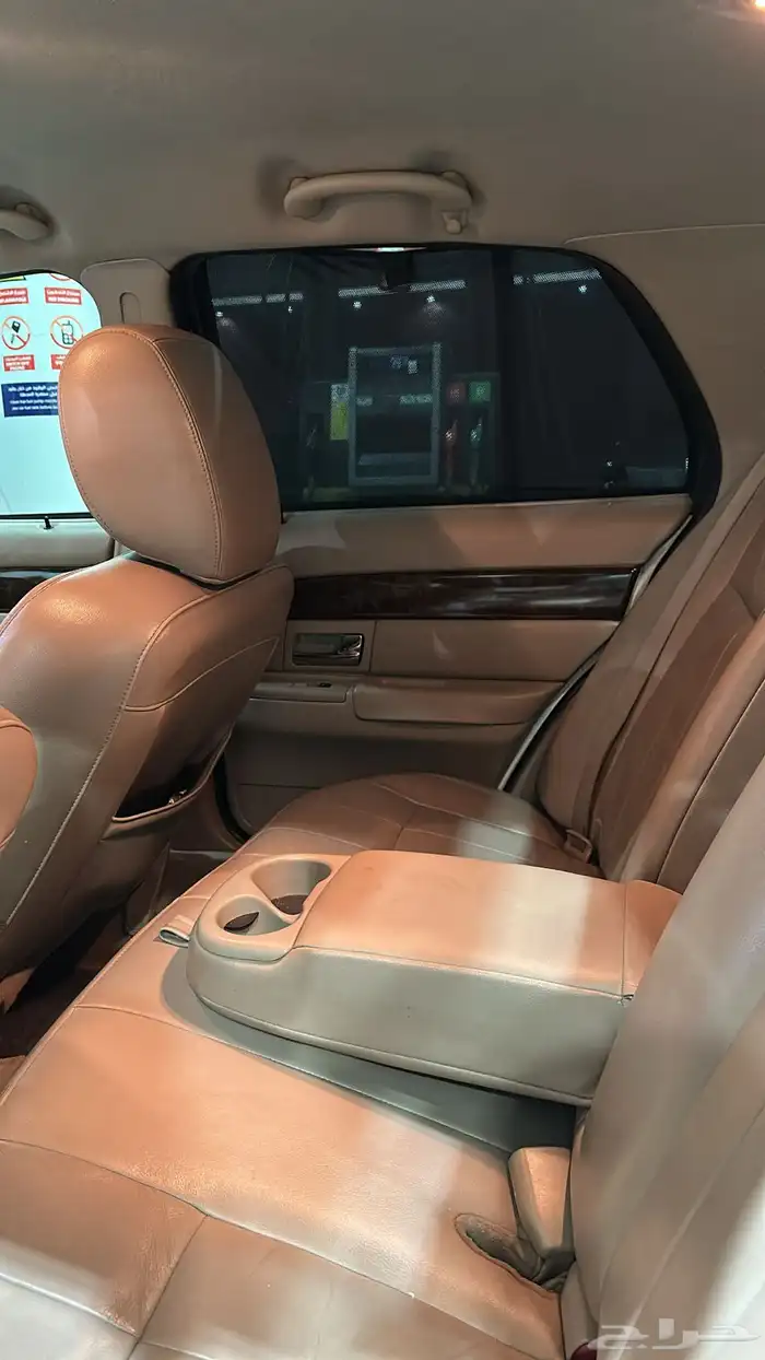 فورد قراند ماركيز موديل 2011 8