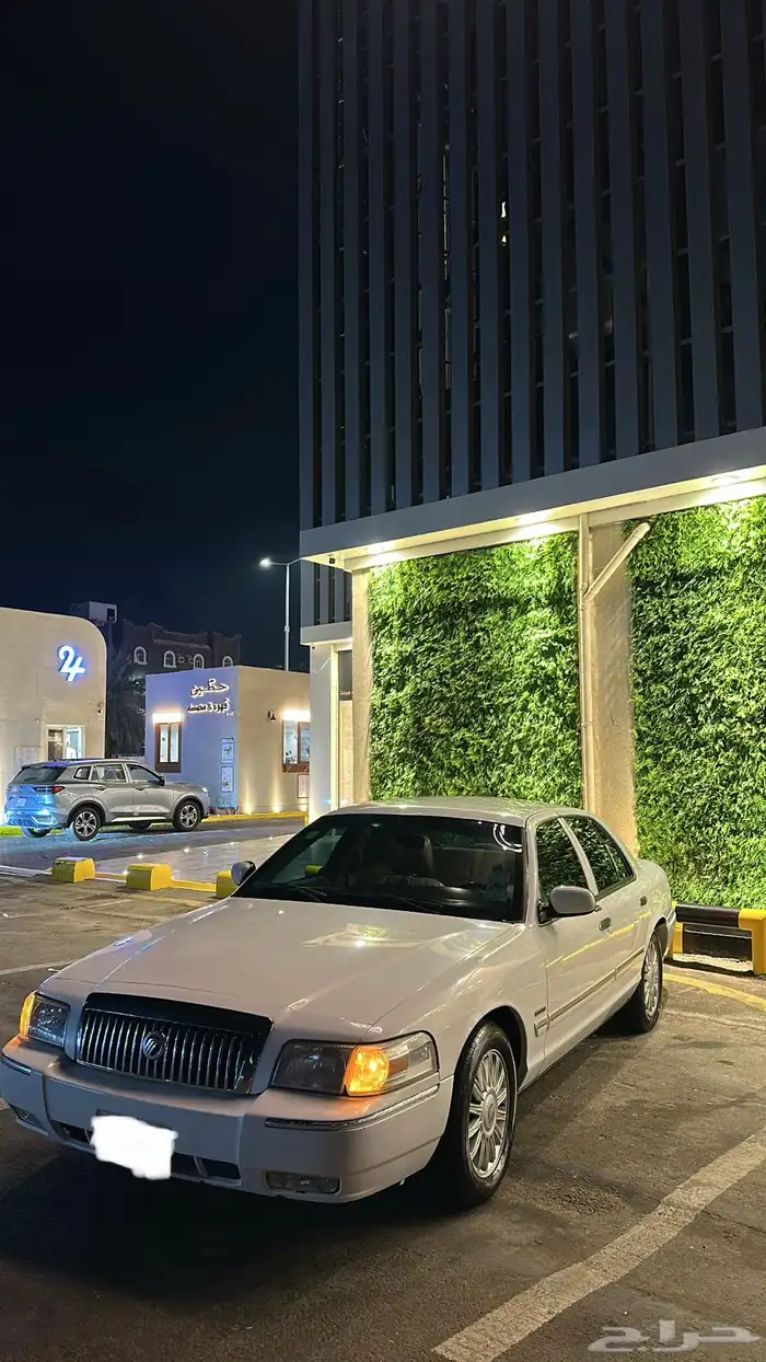 فورد قراند ماركيز موديل 2011 1