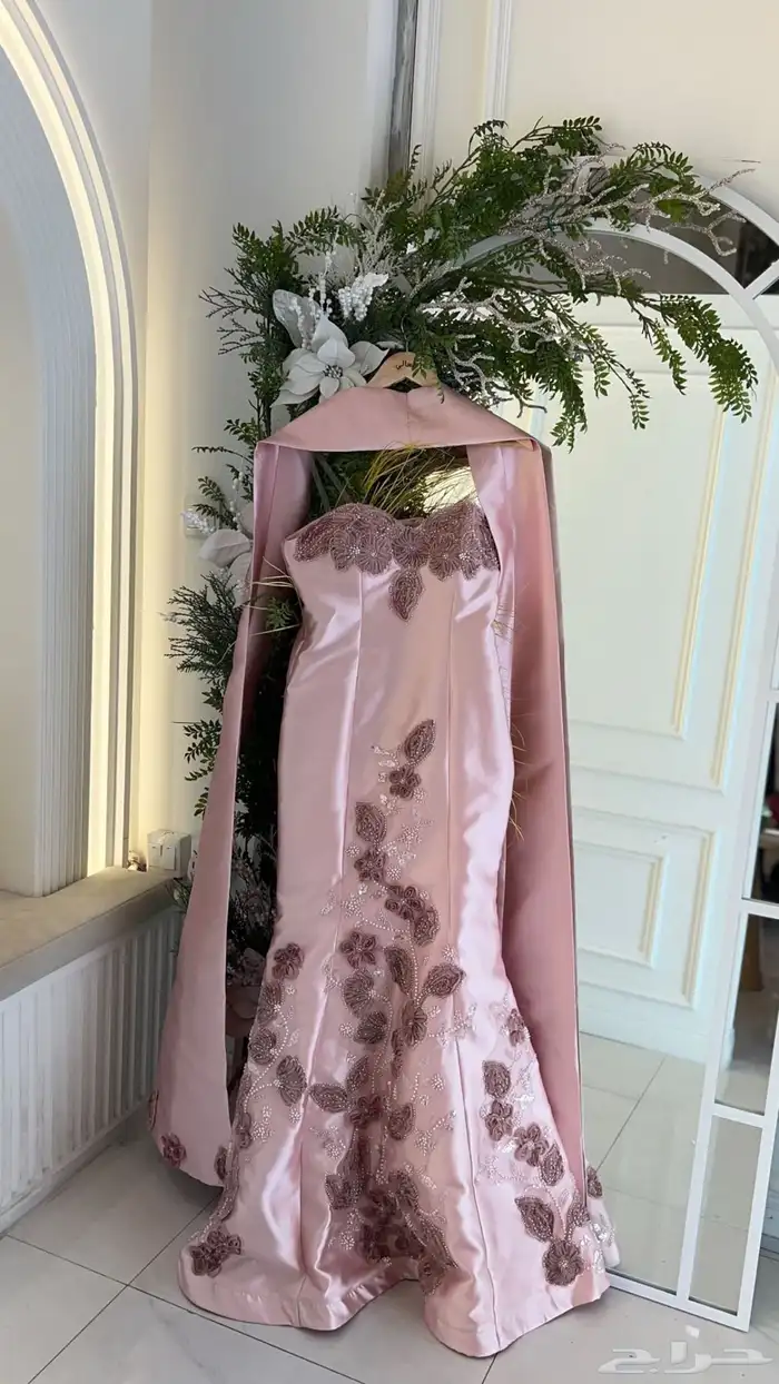 فستان سهرات مقاس سمول ويلبس مديم  لبسه واحده فقط 0