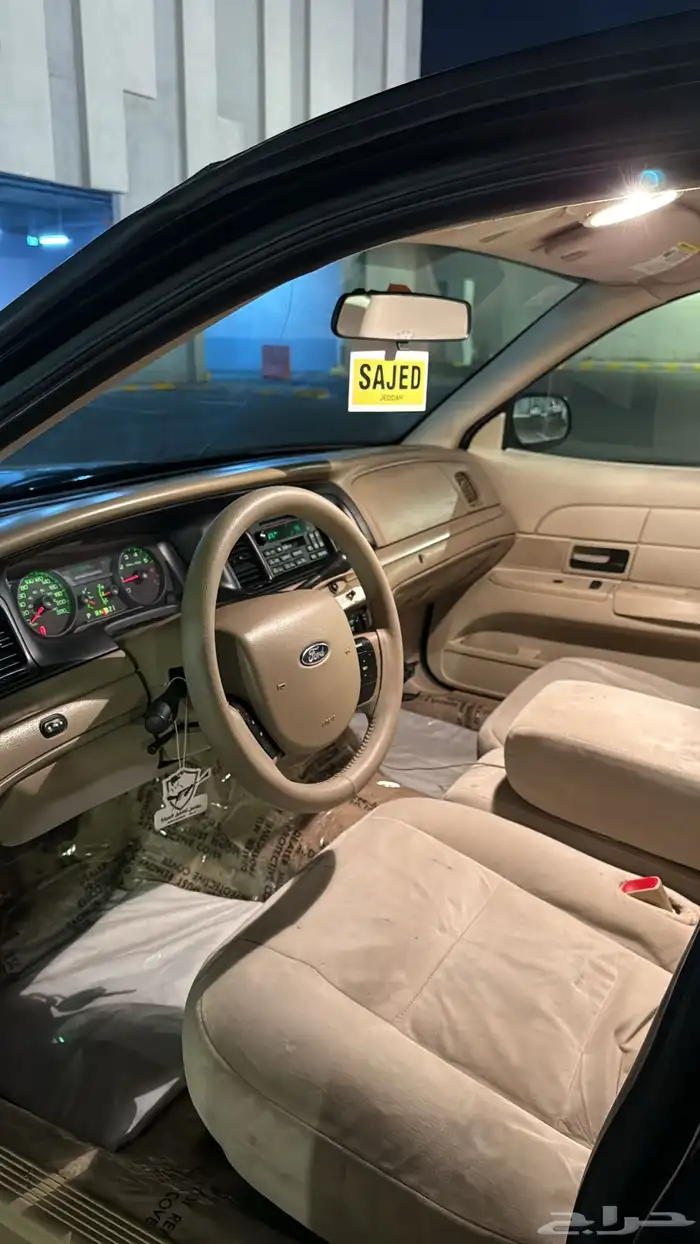 فورد فكتوريا بوليسي 2011 7