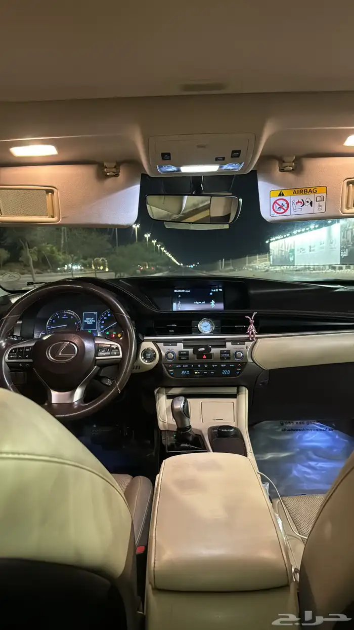 للبيع لكزس es350. 2016 10