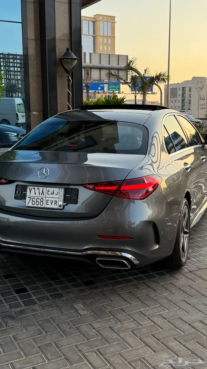 مرسيدس c200 شبه زيرو 2024 6