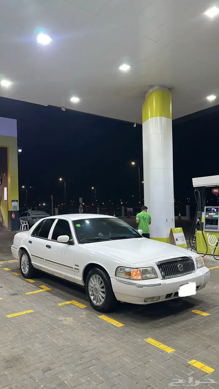 فورد قراند ماركيز موديل 2011 12