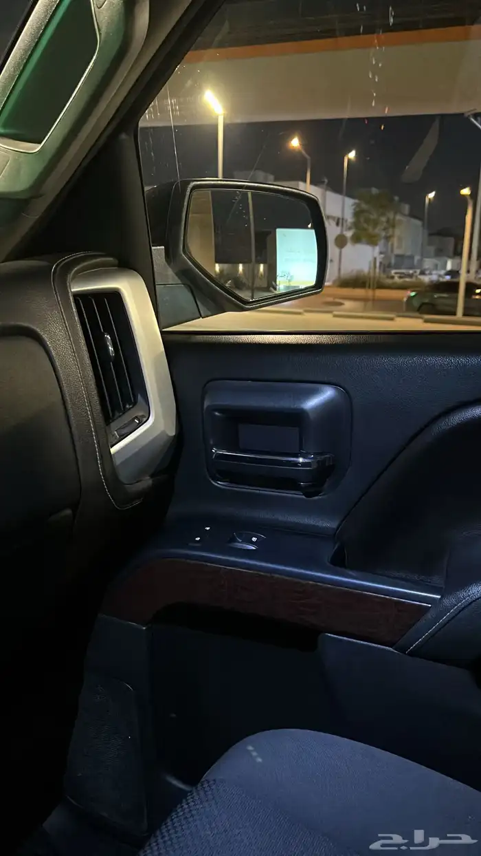 للبيع سييرا 2015 z71 13