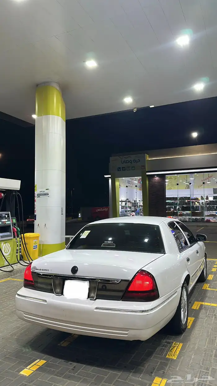 فورد قراند ماركيز موديل 2011 13