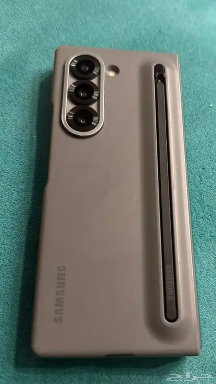 جالكسي فولد زد 6 Galaxy fold z6 10