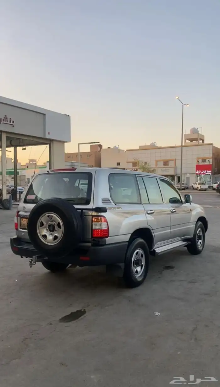 لاندكروزر 1999 محول خارجا 2007 ممشى 550 ألف 4