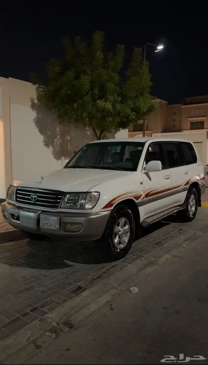 جيب لاندكروزر 2