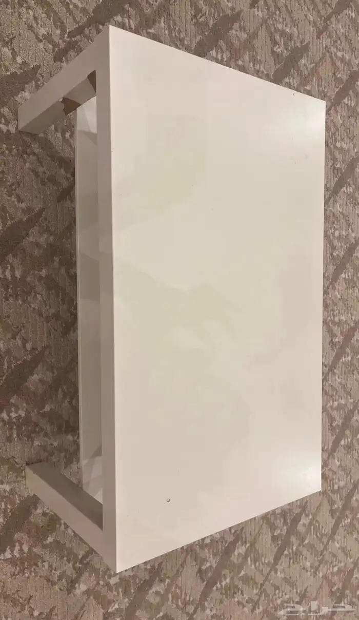 للبيع طاولة ايكيا مستخدمة 1