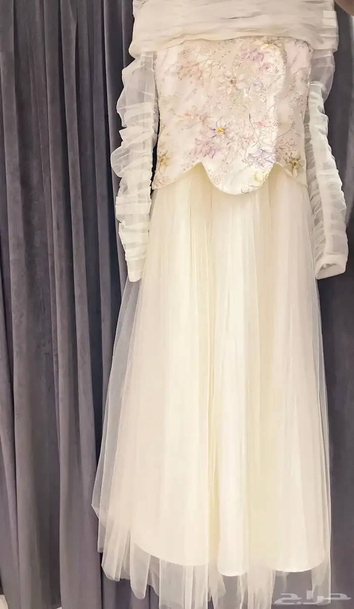 فستان ملكة جديد لم يلبس ابدا 3