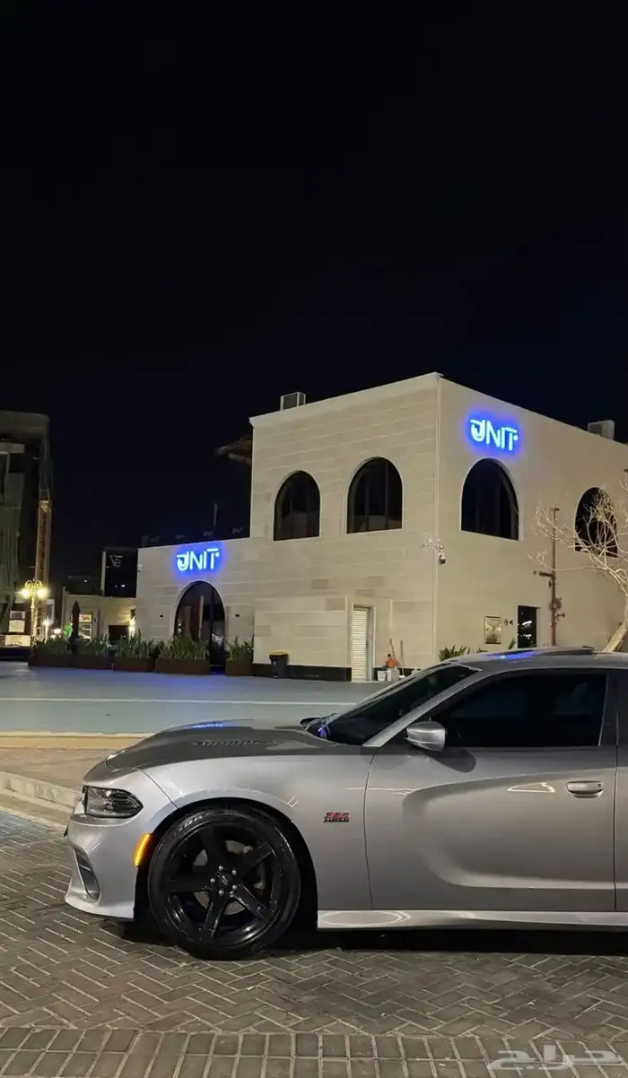 مطلوب دوج تشارجر 8v ومن 2015 وطالع 0