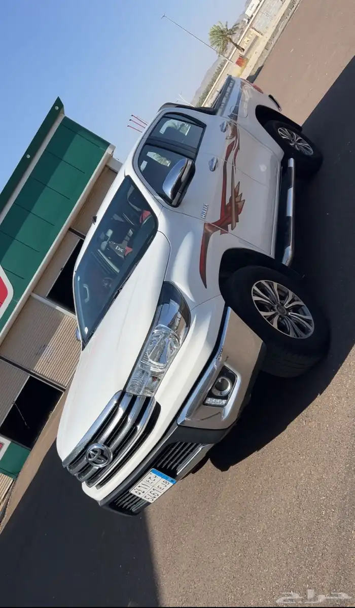 للبيع هايلوكس ( دبل ) 2017 ( شبه وكالة ) 1