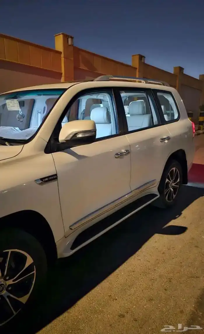 لاندكروزر 5