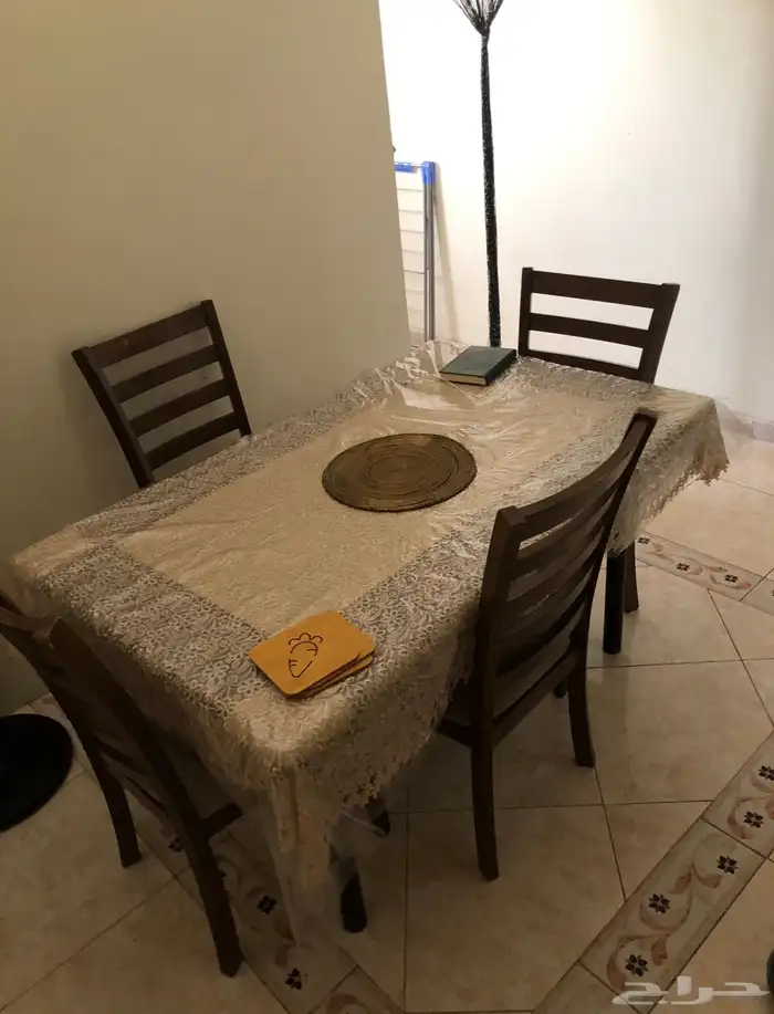 طاولة طعام سفرة 0