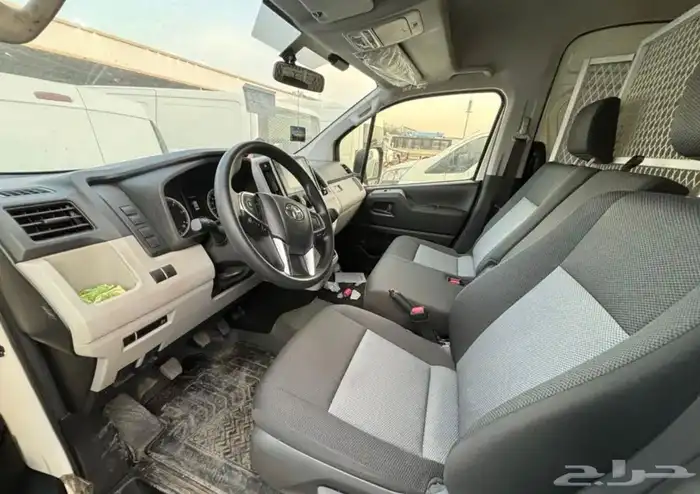 للايجار باصات بضاعة تايوتا هايس 0