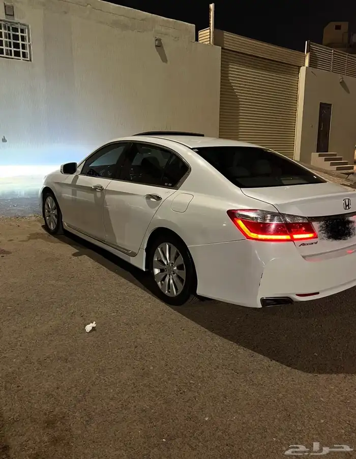 هوندا أكورد 4