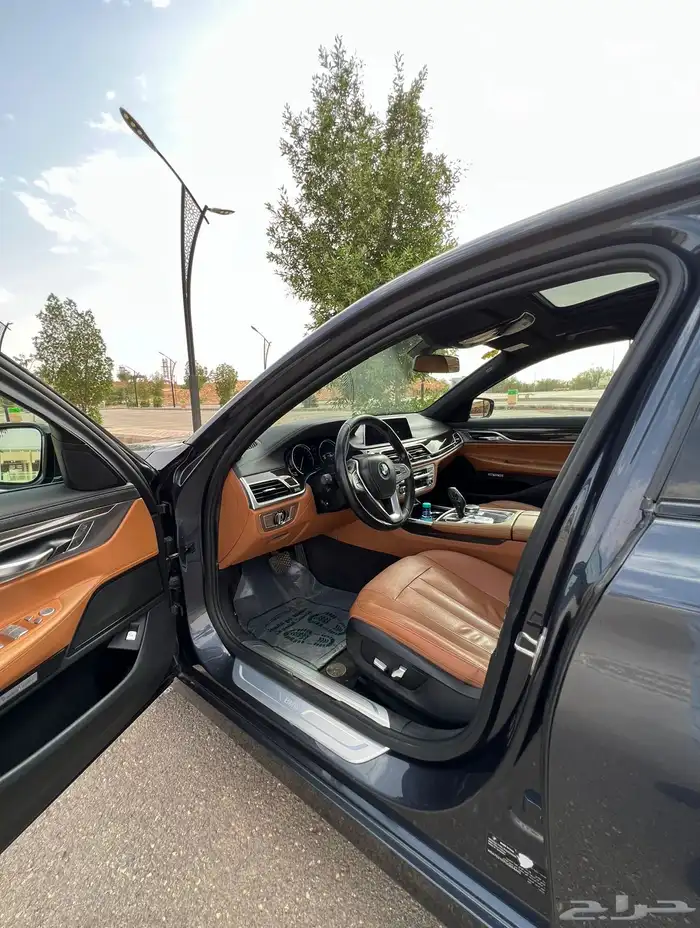 بي ام 730 2016 (لون مميز) أعلى المواصفات مصينه 17