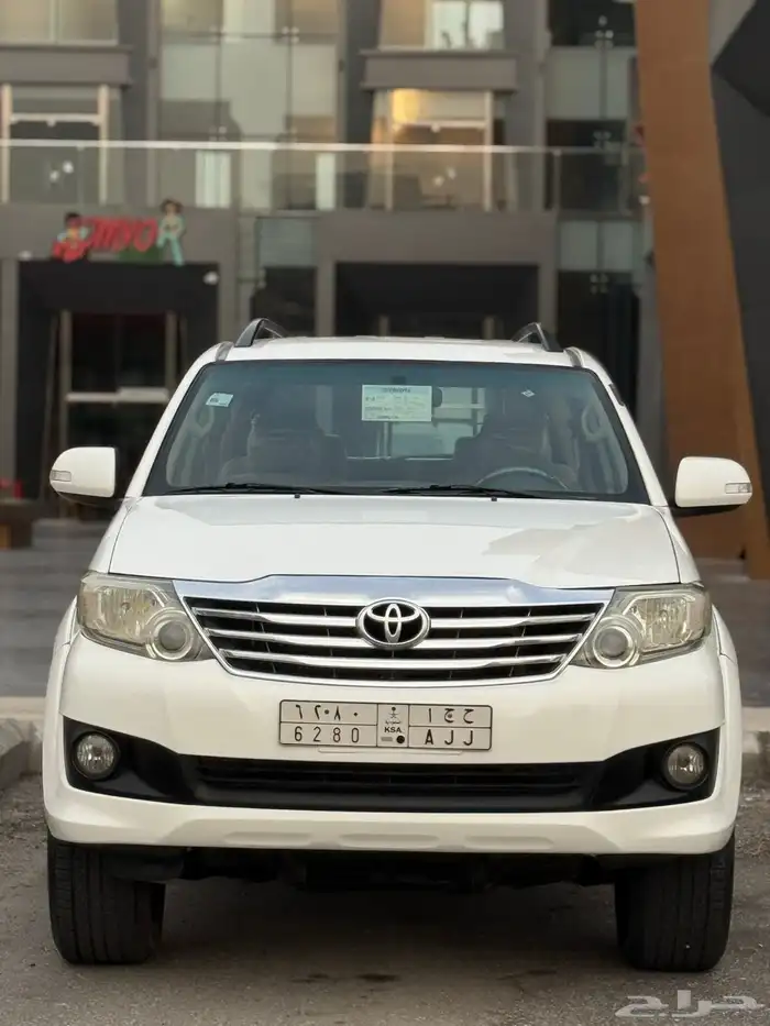 للبيع فورتشنر 3