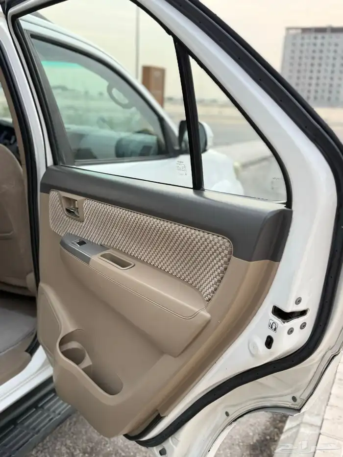 للبيع فورتشنر 11