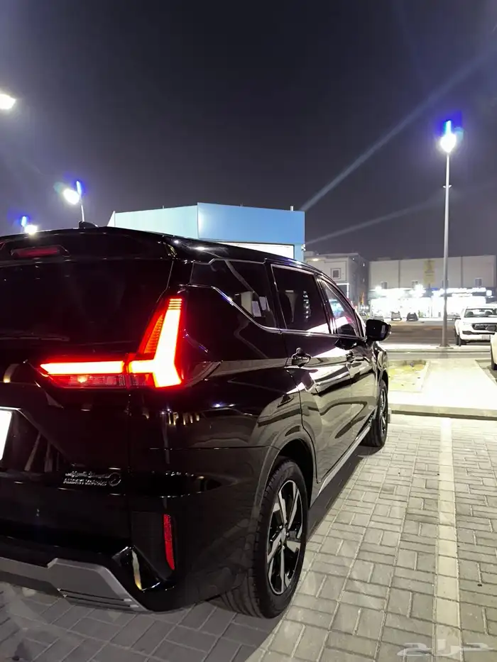 ميتسوبيشي اكسباندر 2023 2