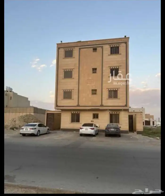 عمارة كاملة للايجار السنوي بحي العارض شمال الرياض 4