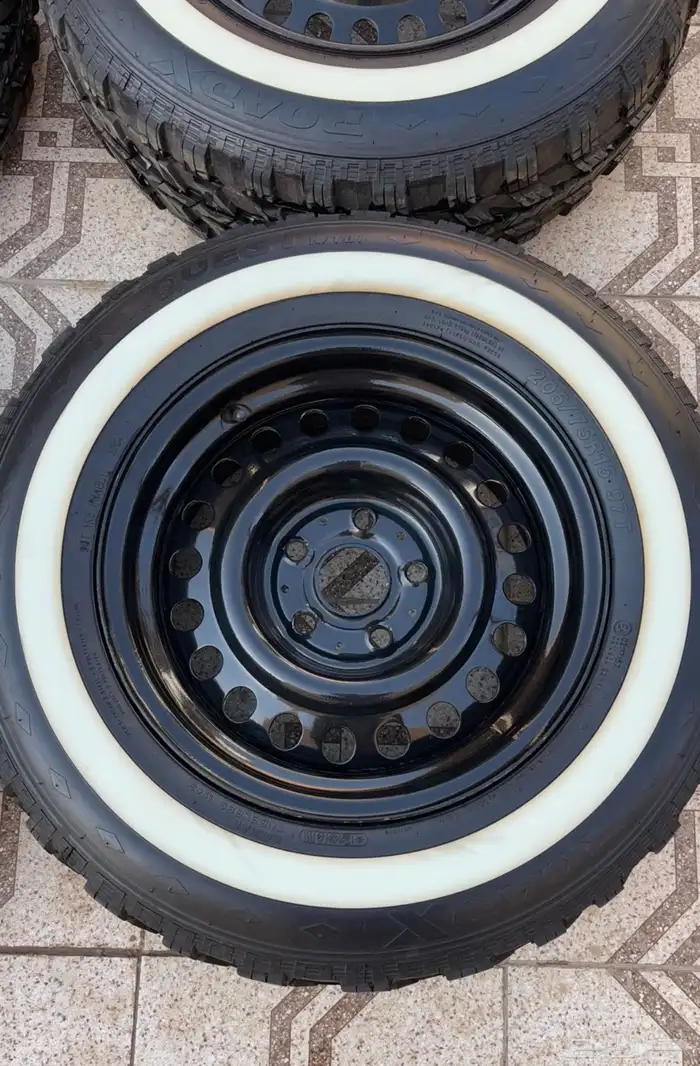 جنوط مرسدس وكفرات مقطعات خشن جراف 4