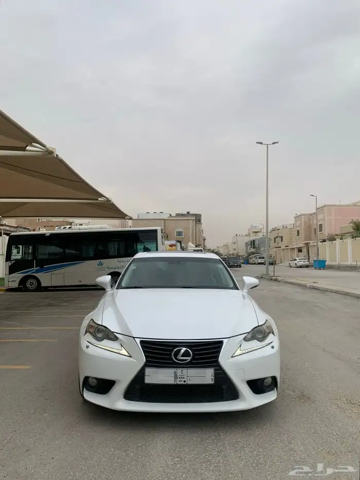 لكزس IS350 2014 7