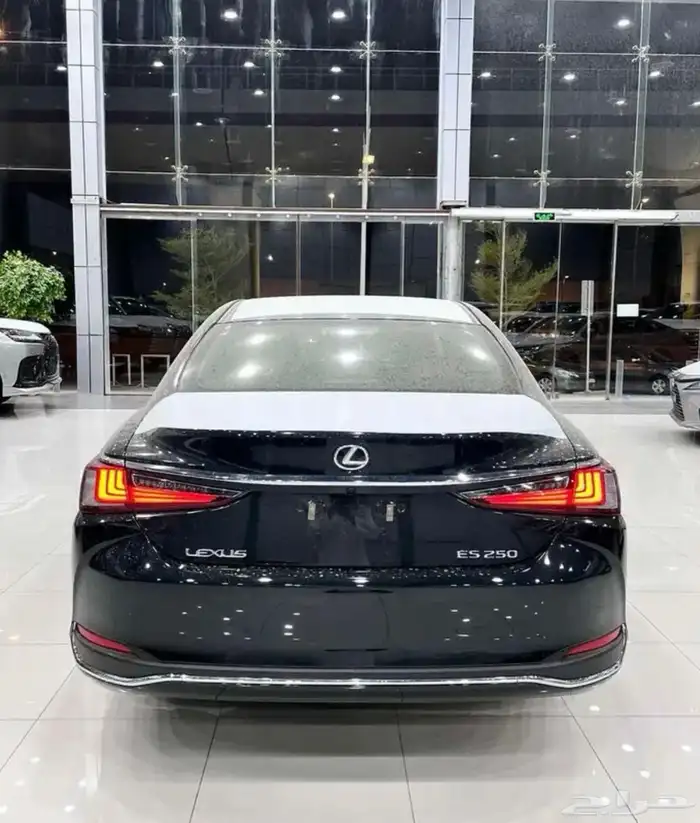 لكزس ES 2025 جميع الألوان والفئات اقساط بنوك 7