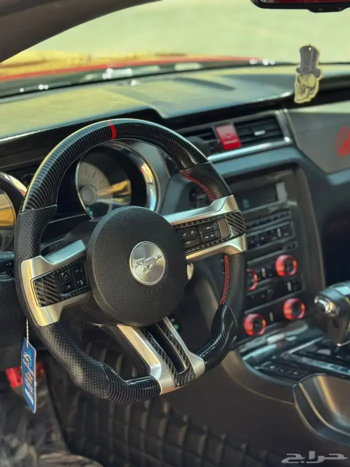 موستنق 2010 11