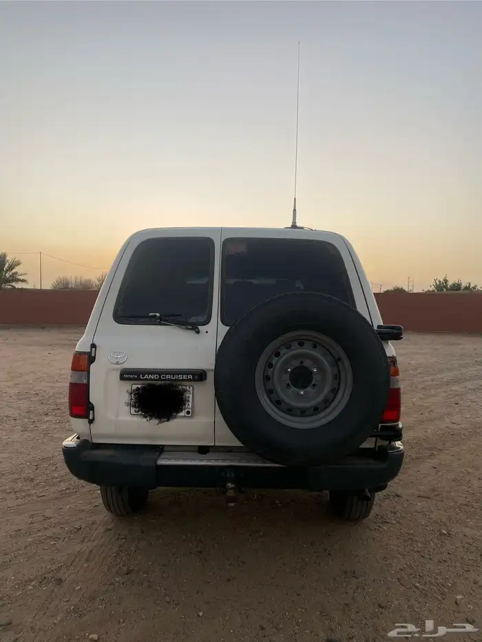 لاندكروزر صالون 6