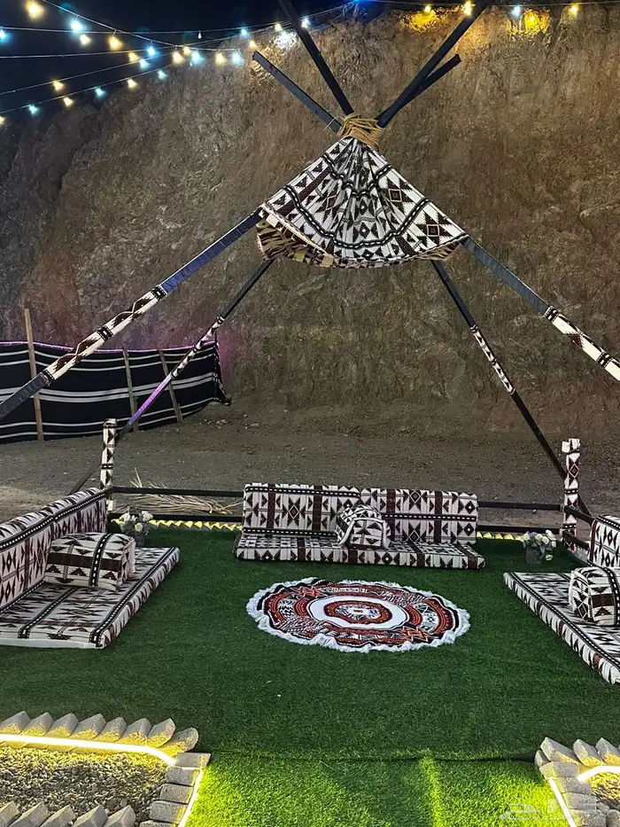 للايجار مخيم العنود قسمين 9