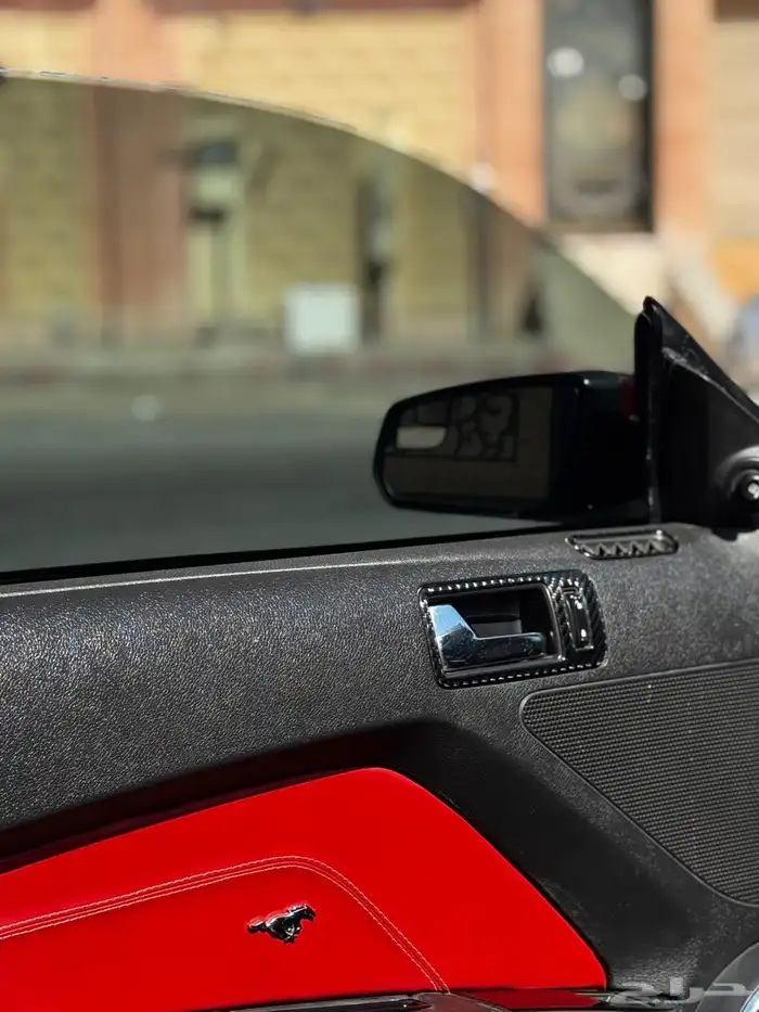 موستنق 2010 10